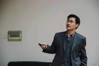 新型石墨烯膜材料橫空出世 柔性導熱雙突破，引領科技新浪潮